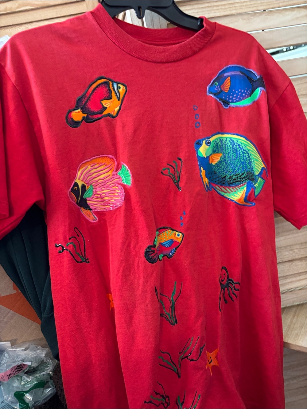 Sunbelt Red T-Shirt with Multicolor Tropical Fish Graphics Large